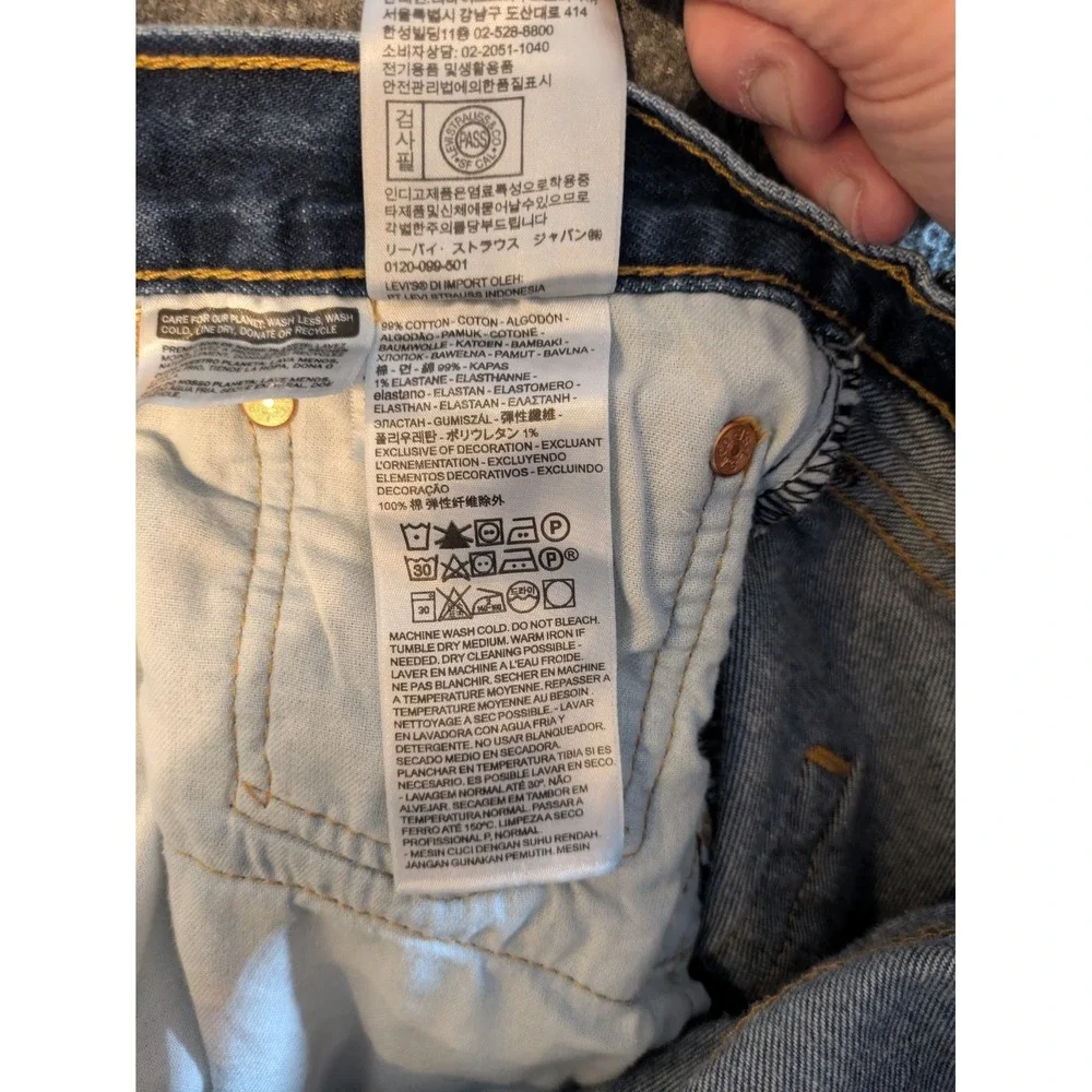 Levis 501 Jeans Mens 34x32 Blue Button Fly Denim Pants Cowboy Classic